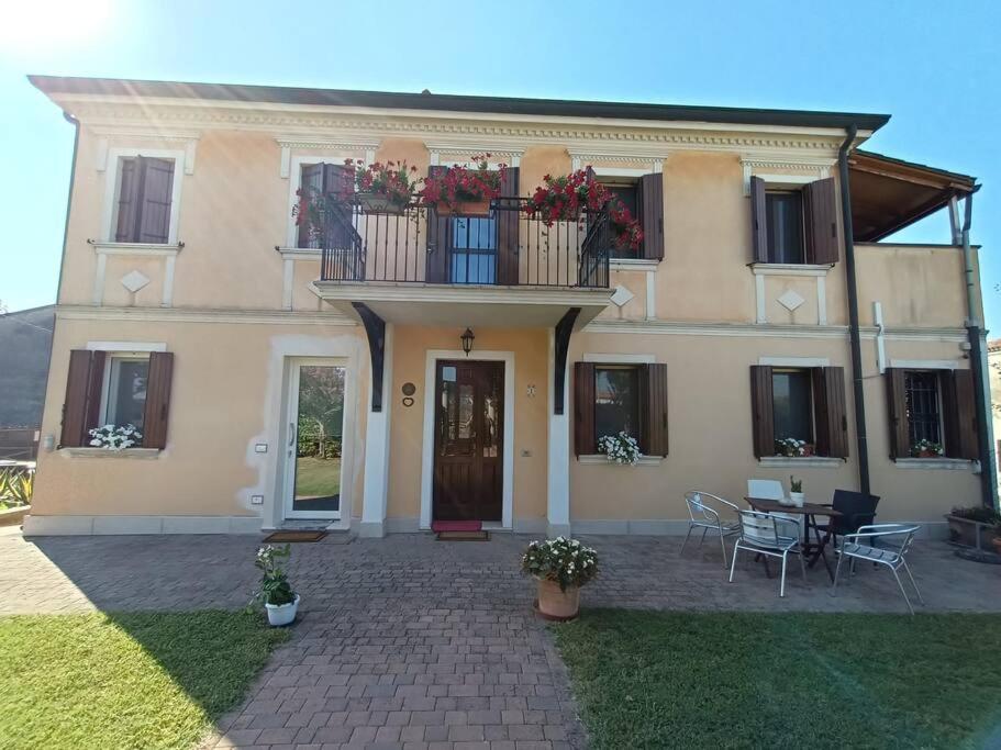 B&B We Care Appartamento Lendinara Extérieur photo